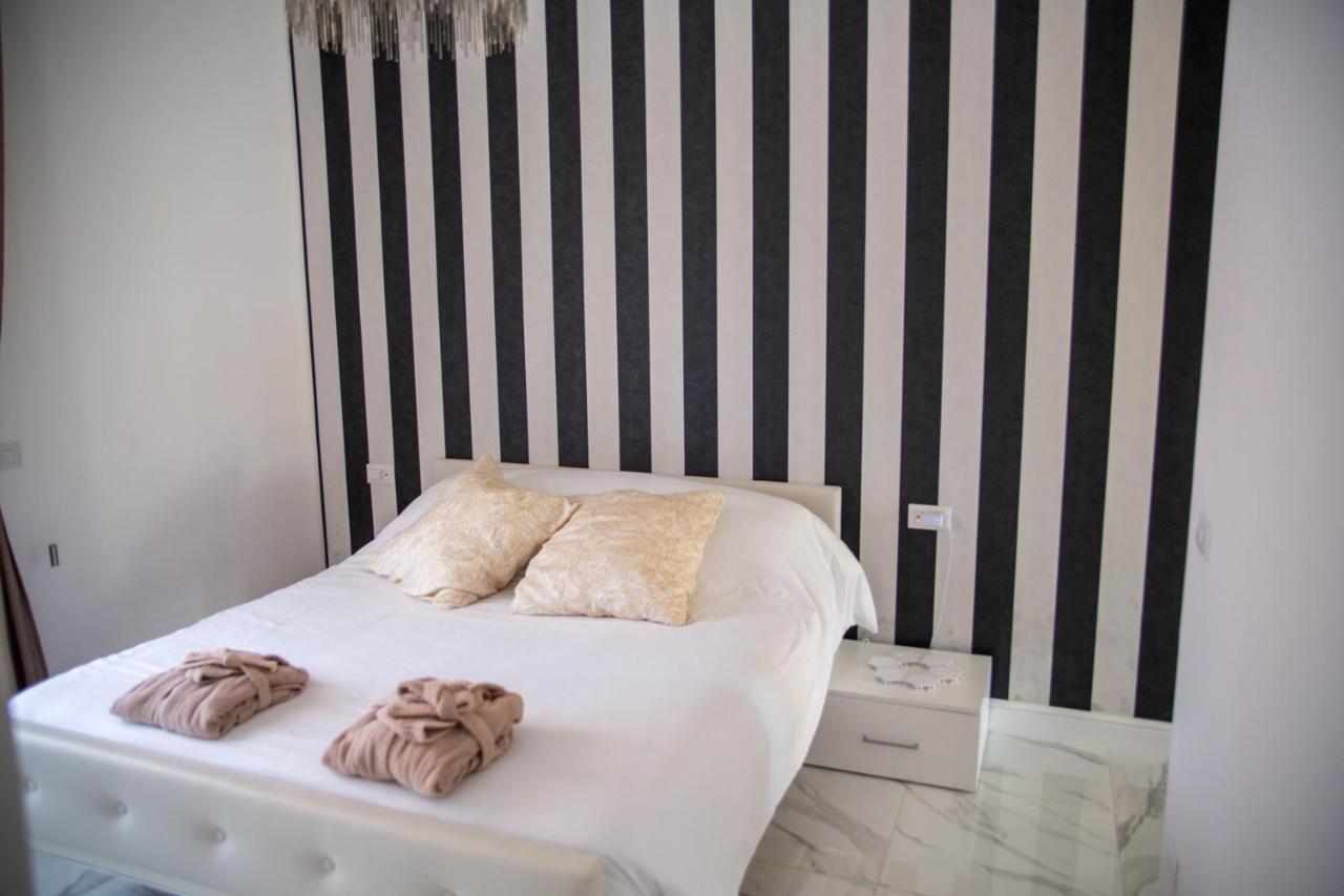 Bed and Breakfast Flyhouse Fiumicino Zewnętrze zdjęcie